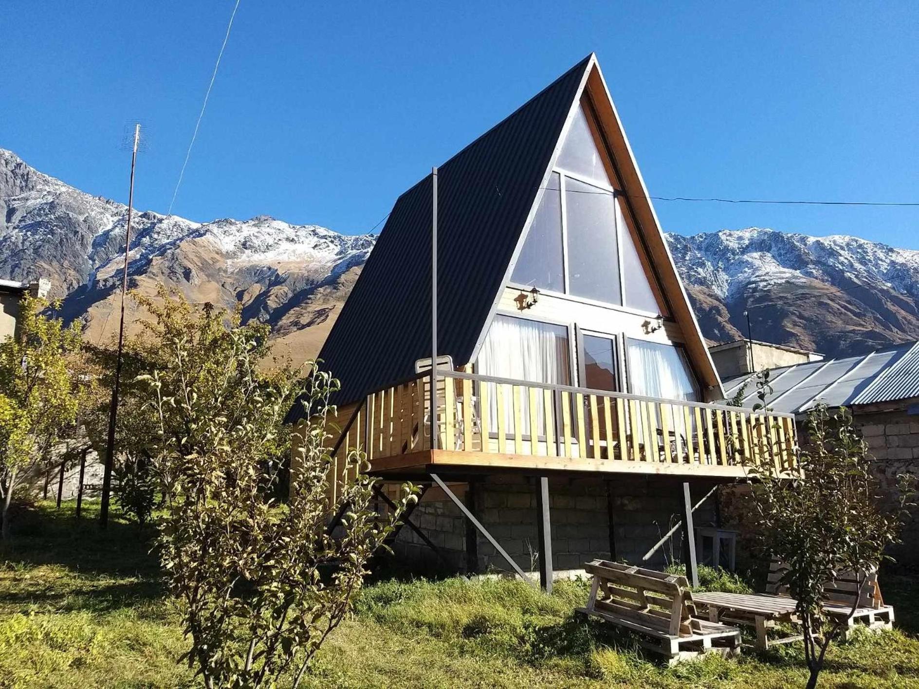 Апартаменты Emotion Kazbegi Экстерьер фото