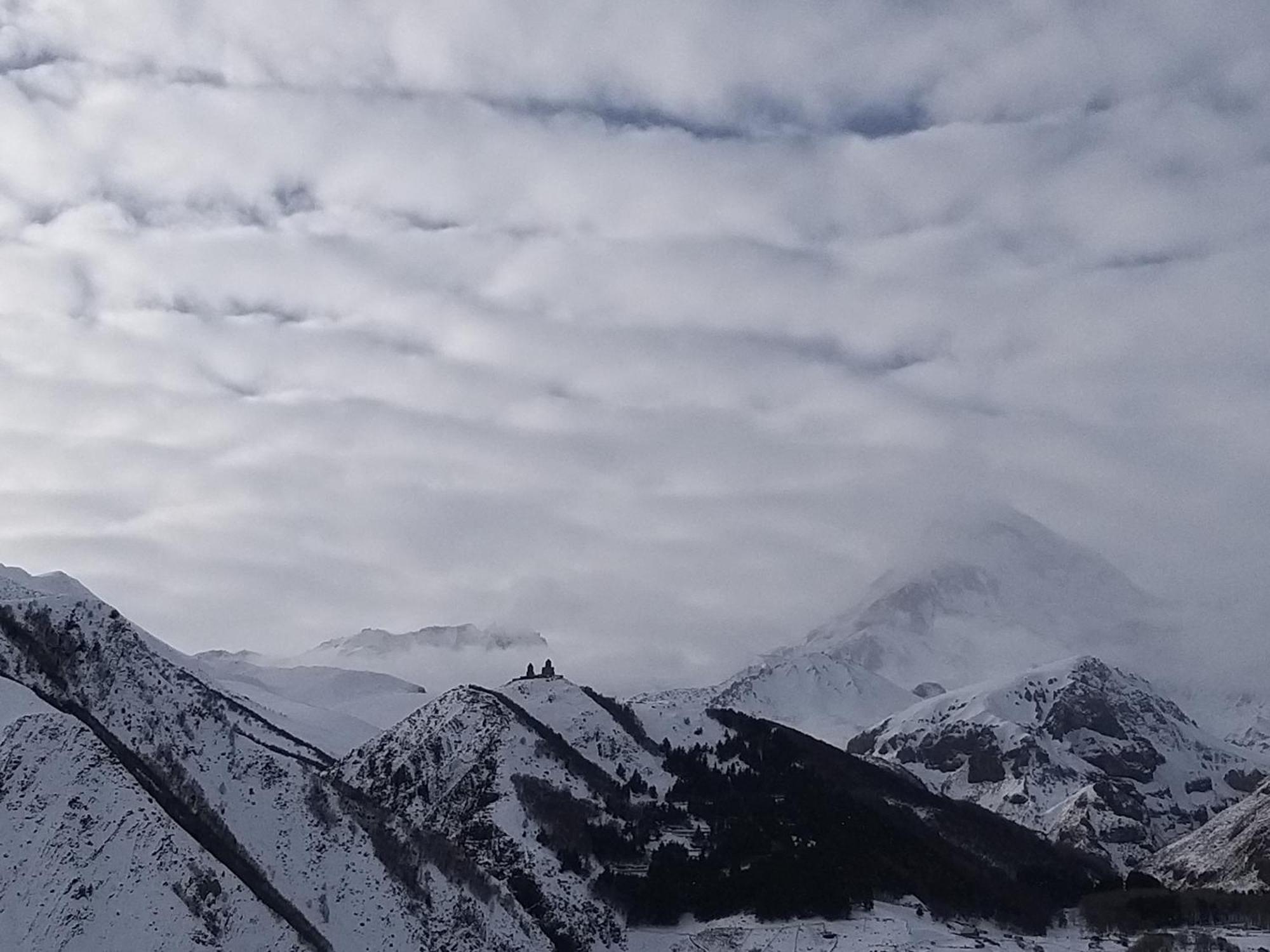 Апартаменты Emotion Kazbegi Номер фото