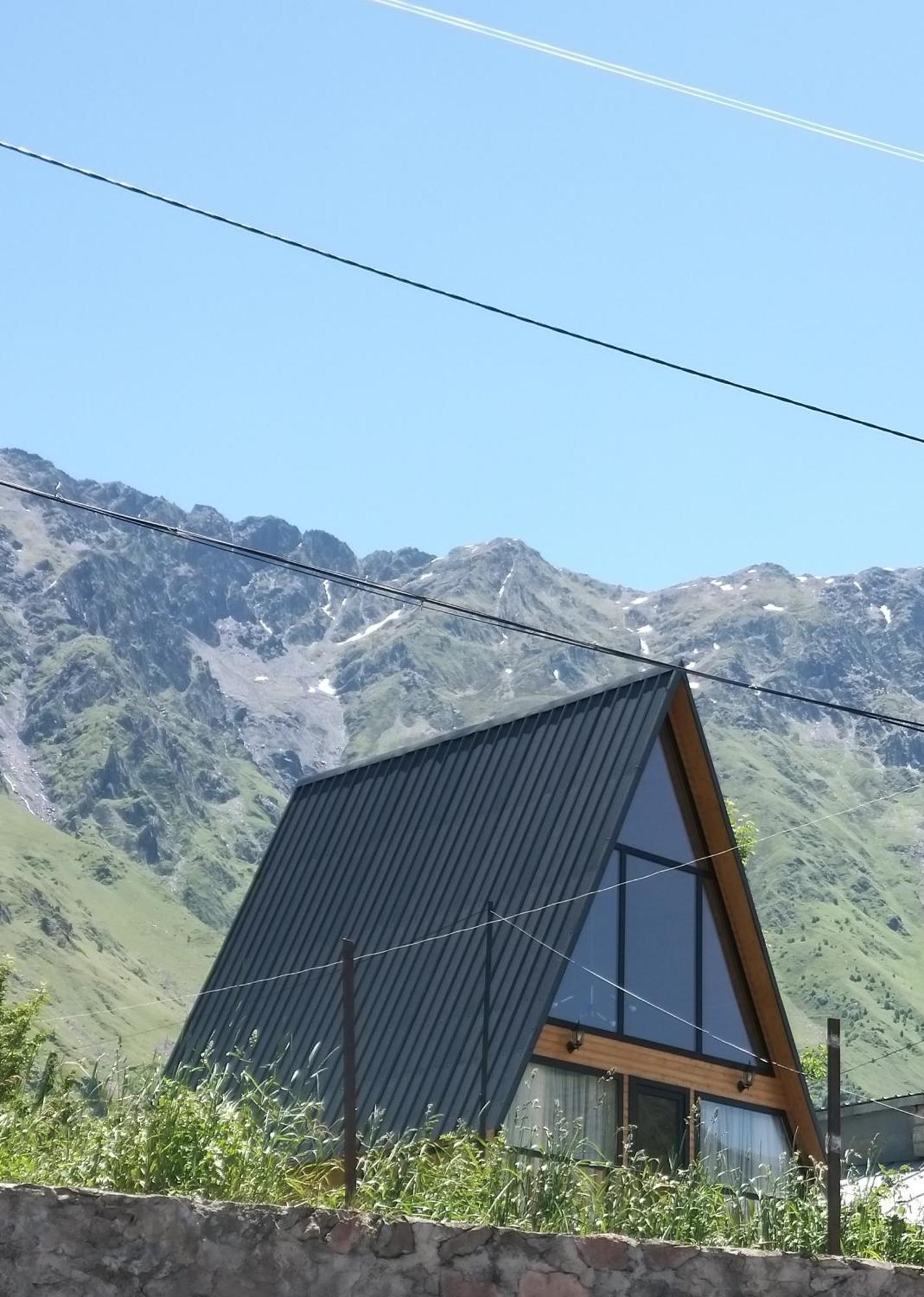Апартаменты Emotion Kazbegi Экстерьер фото